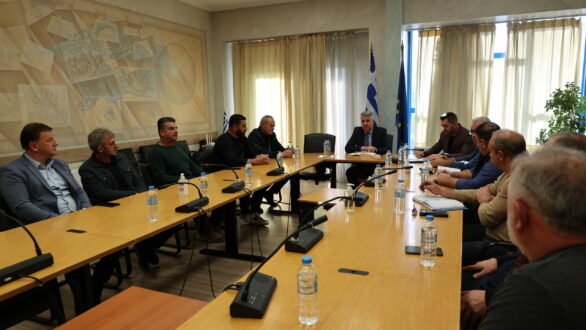 Σύσκεψη του Περιφερειάρχη Χ. Τοψίδη με εκπροσώπους των κτηνοτροφικών συλλόγων Αν. Μακεδονίας και Θράκης