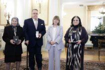 Παρασημοφορήθηκαν από την Πρόεδρο της Δημοκρατίας η Α. Γιαννακίδου και το ζεύγος Αραμπατζή