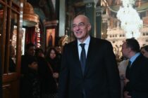 Ο Νίκος Δένδιας γιορτάζει τα Χριστούγεννα στην Αλεξανδρούπολη