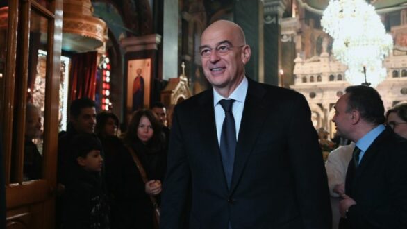 Ο Νίκος Δένδιας γιορτάζει τα Χριστούγεννα στην Αλεξανδρούπολη