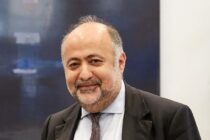 Δ. Τσιόδρας: Από σήμερα ένας τύπος φορτιστή για όλες τις ηλεκτρονικές συσκευές