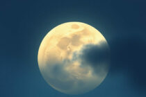 Η πρώτη πανσέληνος του 2025 – Ποιο είναι το «Φεγγάρι του Λύκου»