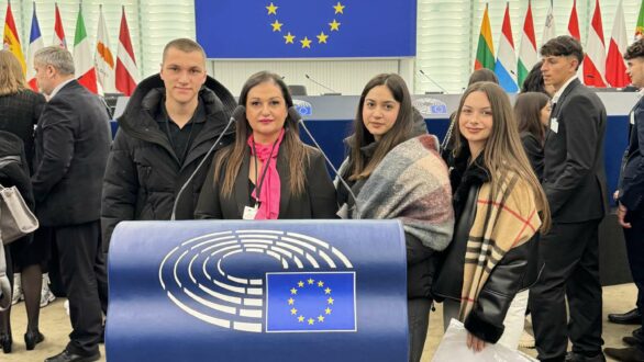 Εξαιρετική εμπειρία για τους Ambassadors του Λυκείου Μεταξάδων στο Ευρωπαϊκό Κοινοβούλιο