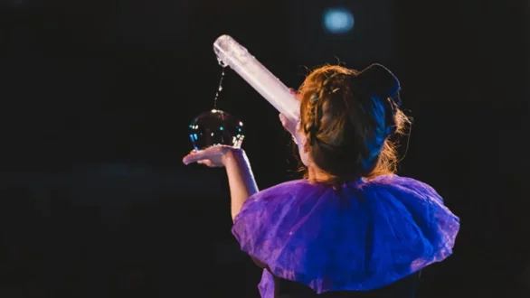 «Ιστορίες από τον βυθό της θάλασσας»: Διαδραστική παράσταση με σαπουνόφουσκες στο Μουσείο Μετάξης