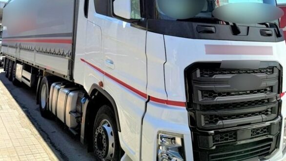 Συνελήφθη αλλοδαπός ο οποίος προωθούσε στη χώρα μη νόμιμους μετανάστες