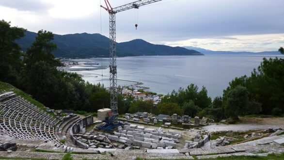 Συνεχίζεται η αποκατάσταση του Αρχαίου Θεάτρου Θάσου με νέα Χρηματοδότηση από την Περιφέρεια ΑΜΘ