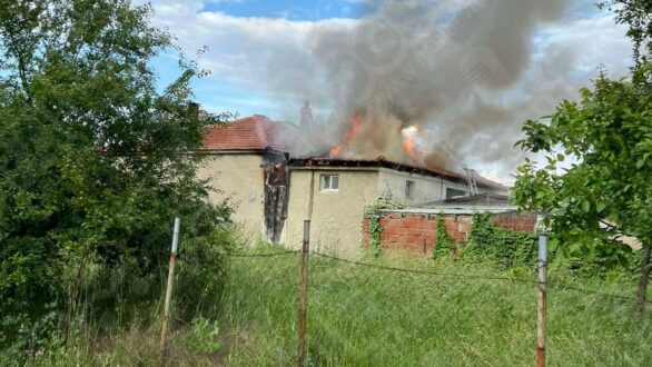 Φωτιά σε κατοικία στον Χανδρά Ορεστιάδας – Επιχειρεί η Πυροσβεστική