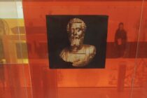 Διδυμότειχο: Εντείνεται η διεκδίκηση επιστροφής της χρυσής προτομής του Σεπτίμιου Σεβήρου – Ομόφωνο ψήφισμα του Δημοτικού Συμβουλίου