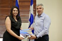 Συνάντηση του Περιφερειάρχη Χριστόδουλο Τοψίδη με την Επίτιμη Πρόξενο της Ολλανδίας στην ΑΜ-Θ