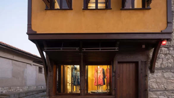 «Ζουνάρι με κορώνα» | Μουσική παράσταση και παράσταση παραδοσιακών χορών