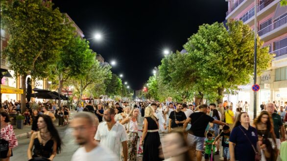 Εντυπωσιακή τουριστική άνοδος στην Αλεξανδρούπολη: Αύξηση επισκεπτών, πληρότητες-ρεκόρ, γαστρονομικός τουρισμός, αλλά και προκλήσεις για την πόλη