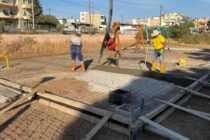 Σύγχρονη και ασφαλής παιδική χαρά διαμορφώνεται στο Πάρκο Αλτιναλμάζη