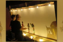 «Ο γάμος του μπαρμπα-Γιώργου και η φωτογραφία της νύφης» | Παράσταση θεάτρου σκιών στο Μουσείο Μετάξης