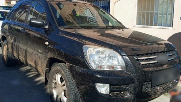 Συνελήφθησαν 3 διακινητές με 33 μη νόμιμους μετανάστες