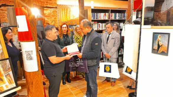 Εγκαινιάστηκε στο Διδυμότειχο η Έκθεση Φωτογραφίας «Με δύο ματιές»