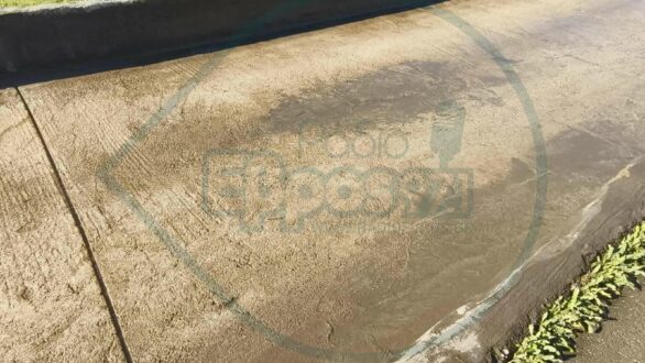 Καταγγελία ακροατή στο ΡΑΔΙΟ ΕΒΡΟΣ: “Σταγόνες υγρού στην απολυμαντική τάφρο της Εγνατίας Οδού”