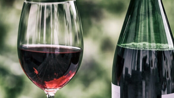 Ποιο κρασί να επιλέξετε για να συνοδεύσετε μια ποικιλία τυριών