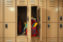 Μπαίνουν ατομικές θυρίδες (lockers) σε όλα τα Δημοτικά Σχολεία