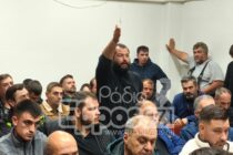 Μπλόκο στις Καστανιές και τρακτέρ στις πλατείες – Σε θέση μάχης οι αγρότες του Βορείου Έβρου