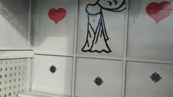 Οικογένεια κατασκευάζει δύο νέες στάσεις στη Σαμοθράκη