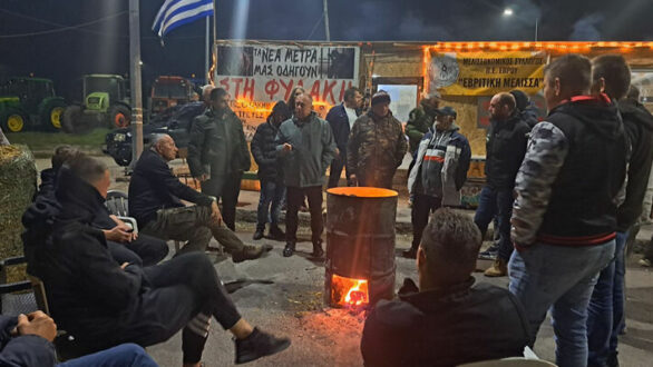 ΤΕ Έβρου ΚΚΕ: Σύσκεψη για τις πολιτικές εξελίξεις και επίσκεψη στο μπλόκο Ορμενίου