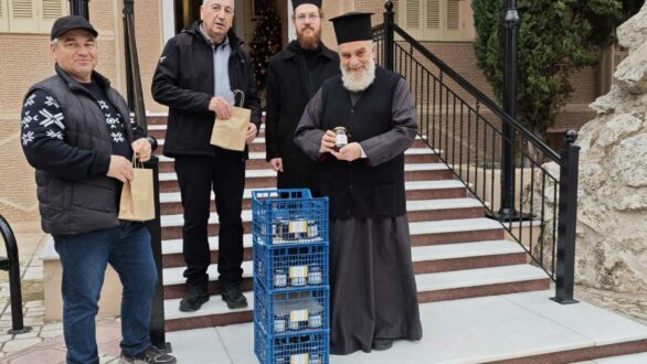 Χριστουγεννιάτικη προσφορά μελιού από τον Μελισσοκομικό Σύλλογο Π.Ε. Έβρου