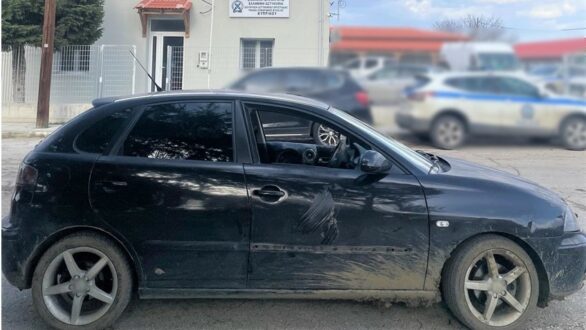 Συνελήφθησαν 3 διακινητές με 15 μη νόμιμους μετανάστες