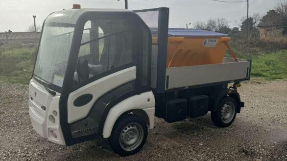 Ο Δήμος Ιάσμου ενισχύει τον στόλο του με δεύτερο ηλεκτρικό mini φορτηγό 4×4