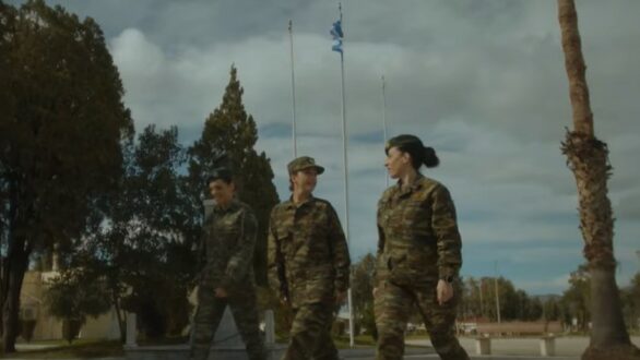 Γυναίκες στον στρατό: Πότε και πού οι αιτήσεις – Πόσες θα καταταγούν